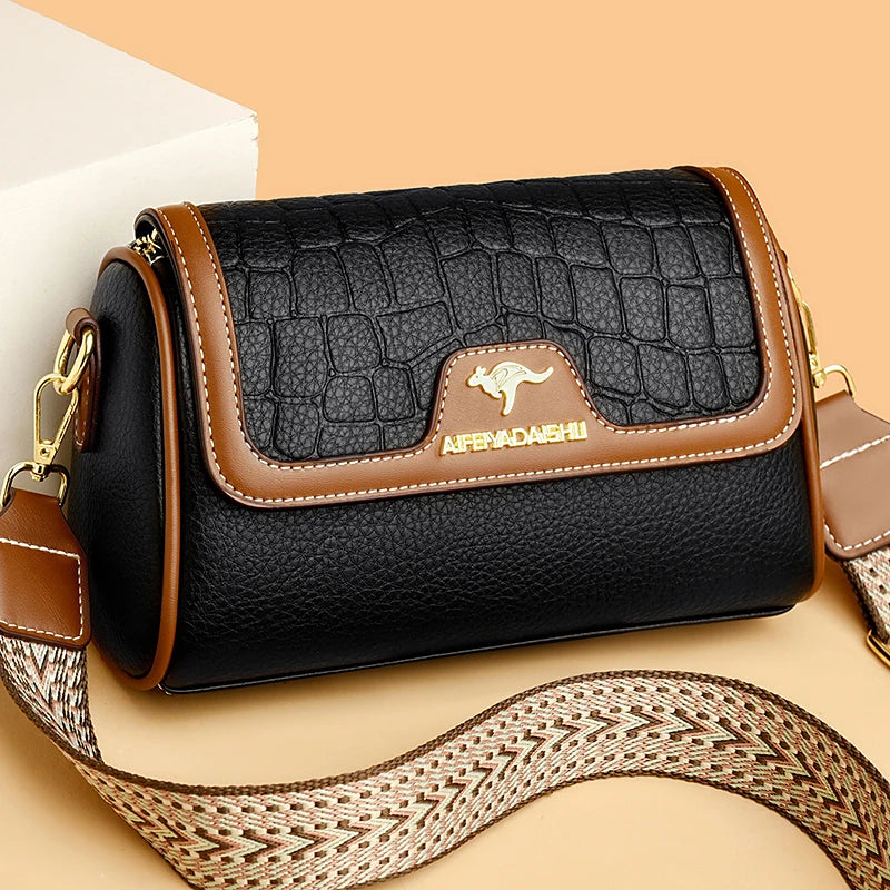 Nini Leather Crossbody Bag
